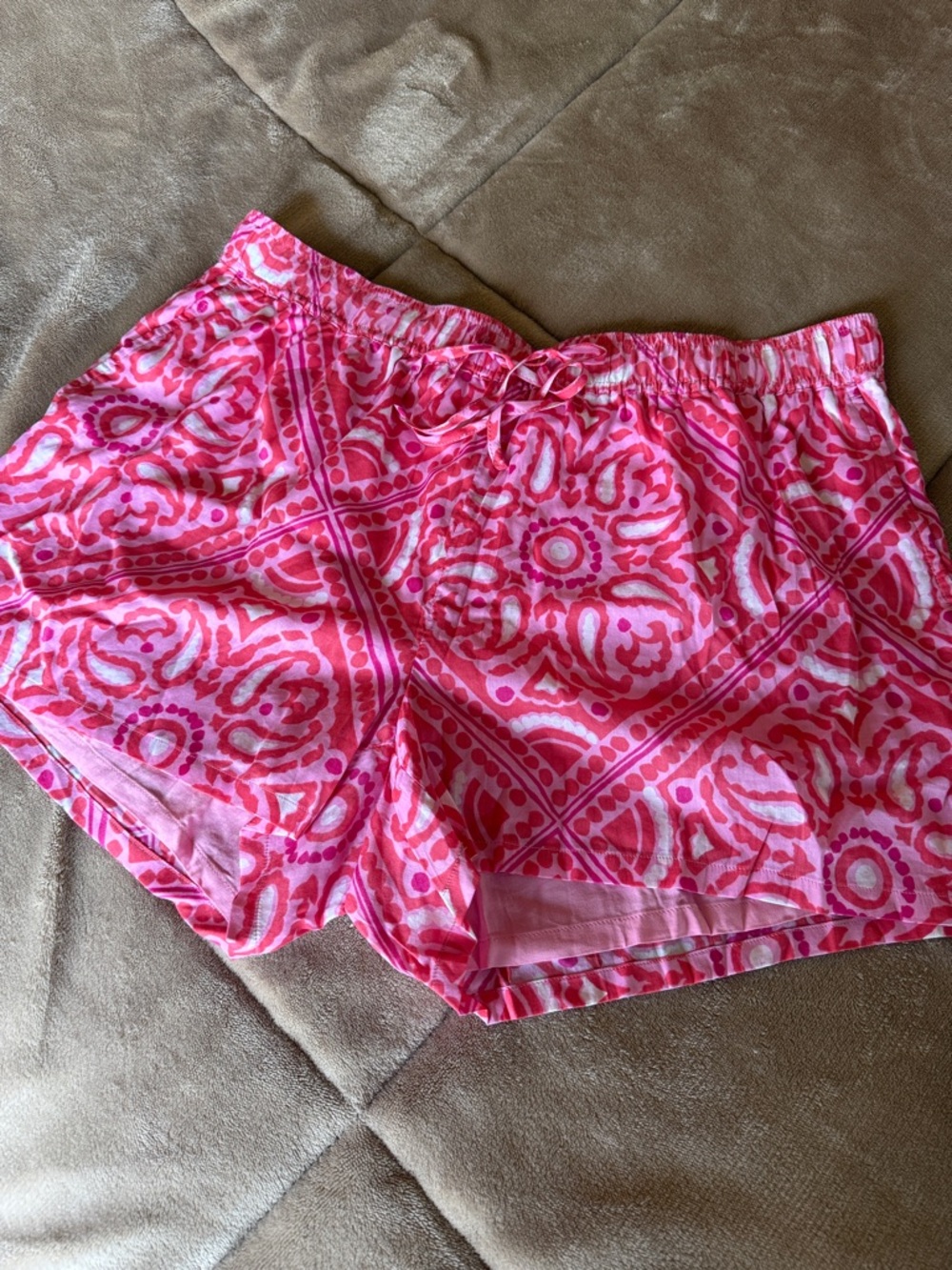Vineyard Vines Island Scarf Shorts